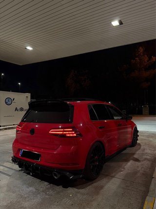 Volkswagen Golf GTI PERFORMANCE