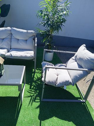 ¡CHOLLO TERRAZA! Conjunto (Sofá + Mesa + 2 Sillas)
