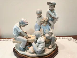 Figura Nao Lladro Niños Jugando Cartas Ref 7084
