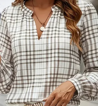 Blusa a cuadros gris y blanca