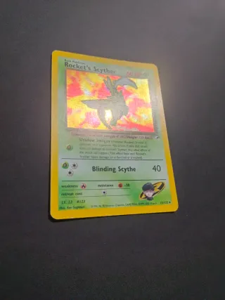 Carta Pokémon Rocket's Scyther 13/132