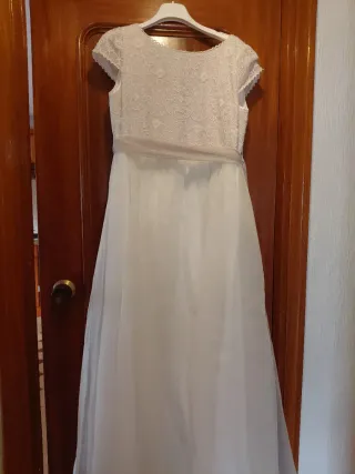 Vestido de comunión colección 2025.