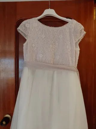 Vestido de comunión colección 2025.