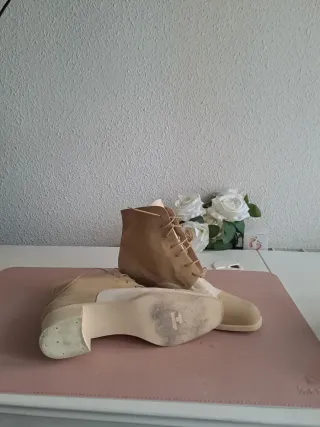 Botines de mujer beige