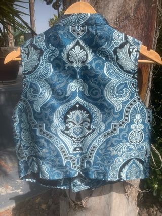 Chaleco Fallero Talla M Brocado Azul/Plata/ negro.