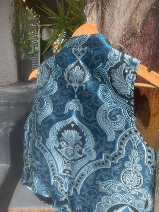 Chaleco Fallero Talla M Brocado Azul/Plata/ negro.