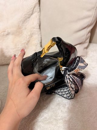 Bolso Miu Miu Negro Charol