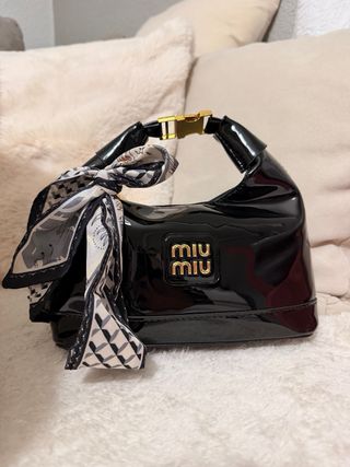 Bolso Miu Miu Negro Charol