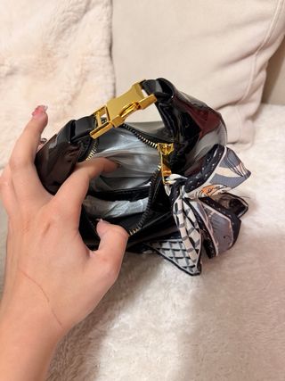 Bolso Miu Miu Negro Charol