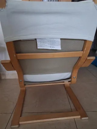 Mecedora infantil IKEA