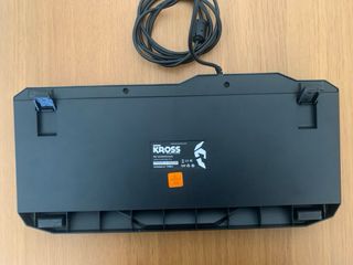 Teclado mecánico Krom Kross USB Negro/Rojo