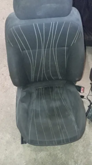 Asientos de coche tela negra
