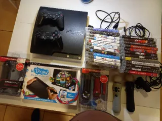Consola PS3 500GB + 2 Mandos + 24 Juegos
