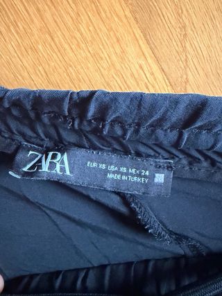 Pantalón fino Zara negro
