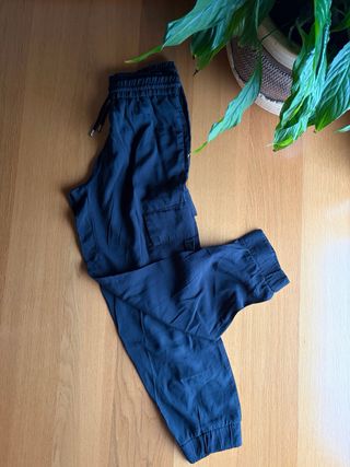 Pantalón fino Zara negro