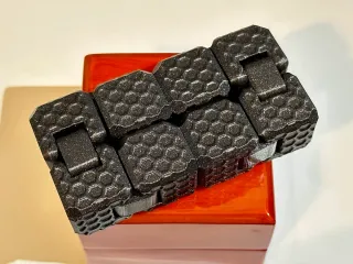 Brinquedo Fidget Cube Angular