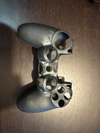 PS4 + 3 Mandos y 6 VideoJuegos