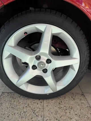 Opel Tigra 2005