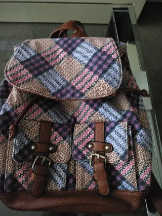 Mochila estampado cuadros