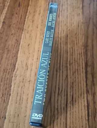 DVD Traición Azul (Two Shades of Blue)