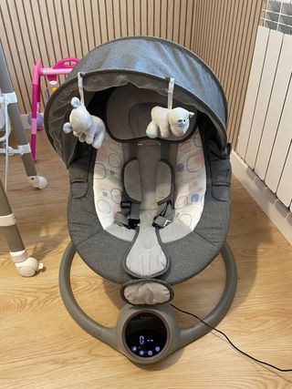 Hamaca bebé eléctrica con Bluetooth y balanceo.