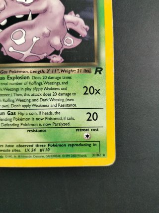 Carta Pokémon Dark Weezing 110/82 ENG
