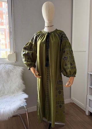 Vestido bordado étnico / vyshyvanka nuevo