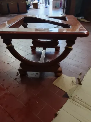 Tavolino in radica di noce