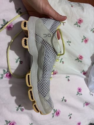 Zapatillas On Running Cloud Gris/Amarillo
