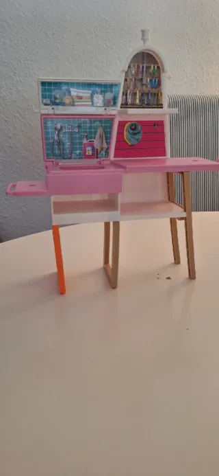 Lote Muñecas Barbie y Accesorios