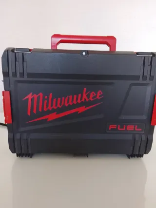 Caja de herramientas negra