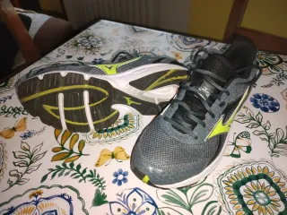 Scarpe da running Mizuno grigie