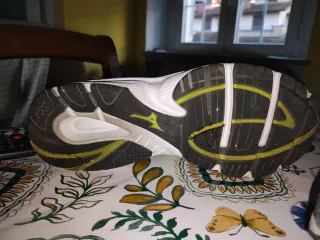 Scarpe da running Mizuno grigie