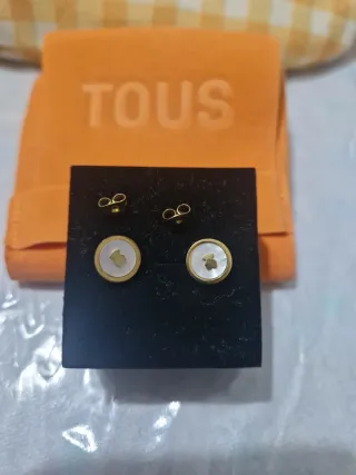 Pendientes tous  Acero Oso  fondo nacar y Dorado