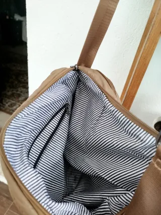 Bolso nylon beige con estrella dorada