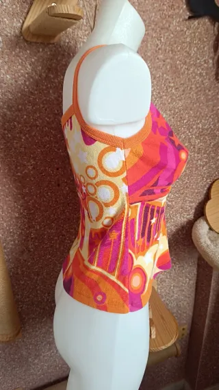 Camiseta tirantes estampado vintage