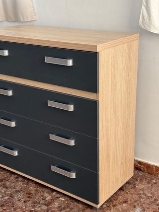 OFFERTA!! Comodino a 4 cassetti
