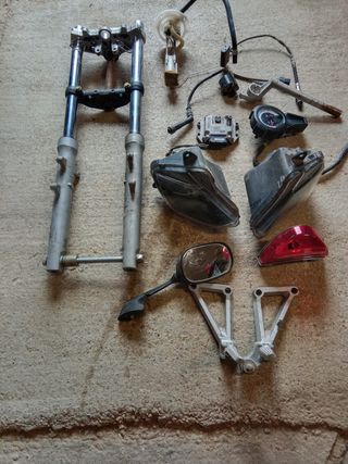 Piezas daelim roadwin r