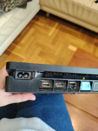 Consola PS4 Slim Negra + Mando + ventilador