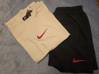 Conjunto deportivo Blanco y azul marino