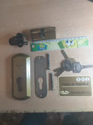 Cilindro y llaves seguridad EZCURRA
