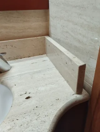 Mueble de baño madera y cristal
