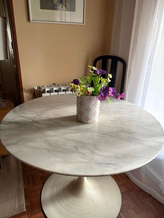 Mesa redonda mármol años 70
