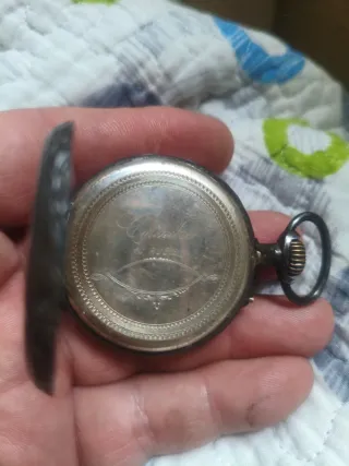 Reloj de bolsillo antiguo