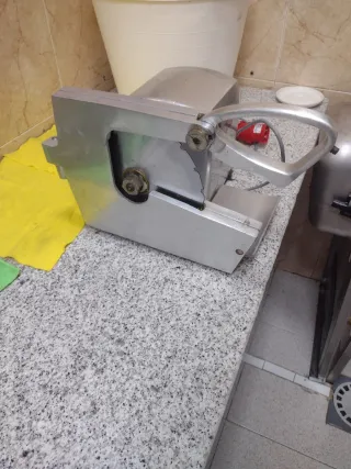 Cortadora Fediya Carne y Huesos