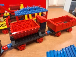LOTE DE TRENES LEGO 180/181/724/726 AÑOS 70