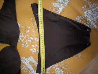 Bikini LK marrón con cadenas doradas