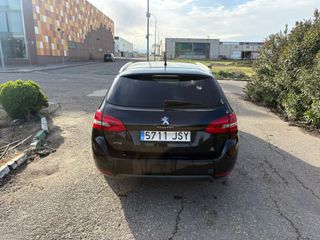 Peugeot 308 2016