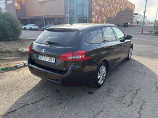 Peugeot 308 2016