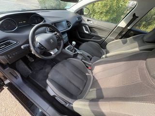 Peugeot 308 2016